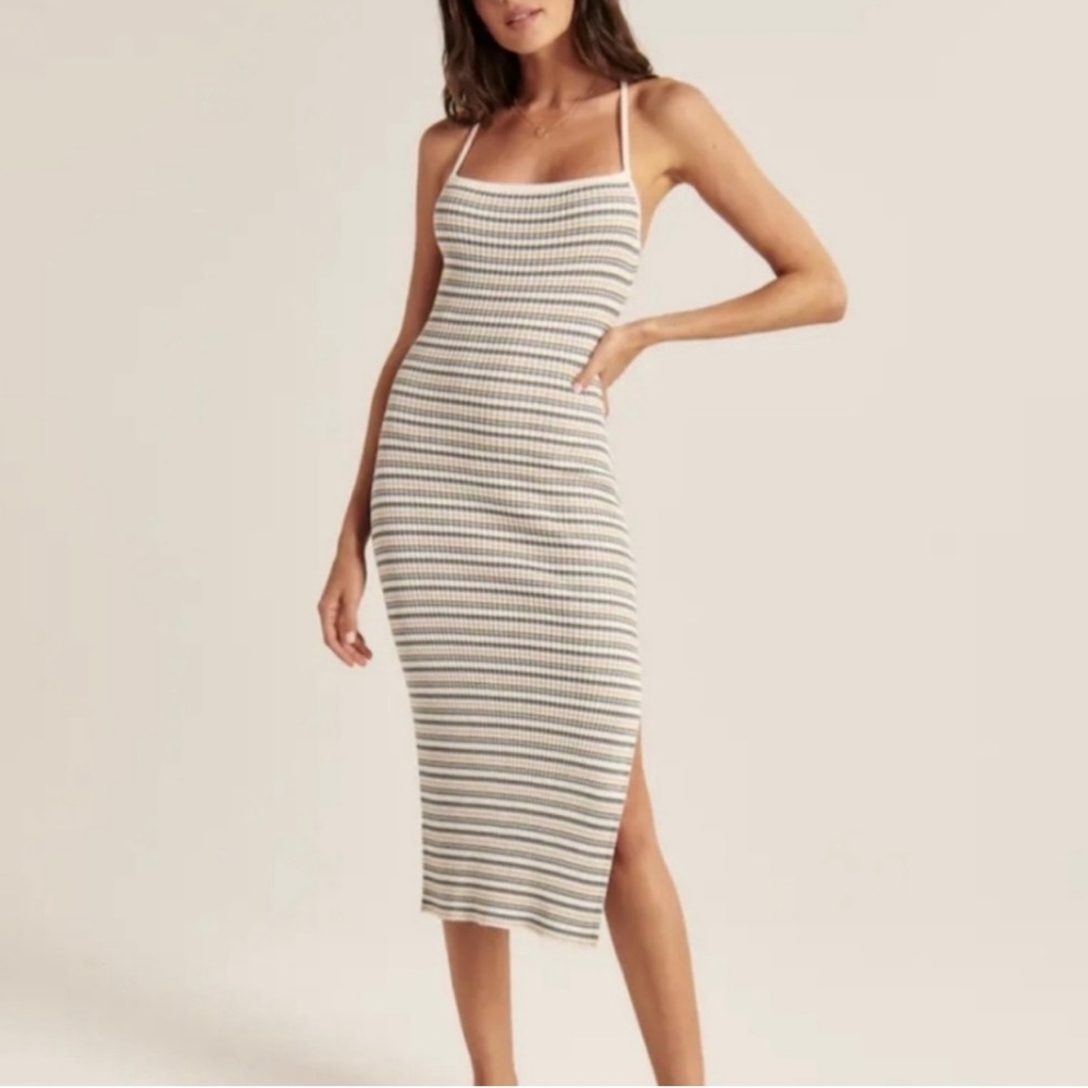 Abercrombie & Fitch Lace-Up Ribbed Midi Dress